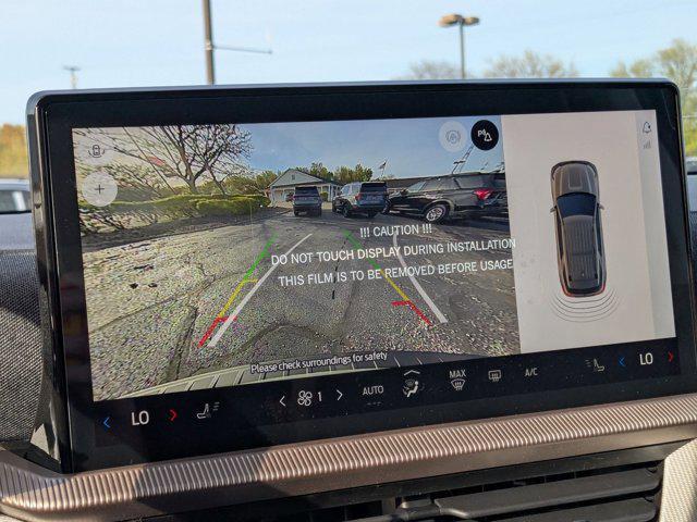 new 2025 Ford Explorer car, priced at $40,372