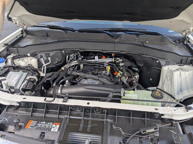 new 2025 Ford Explorer car, priced at $40,512