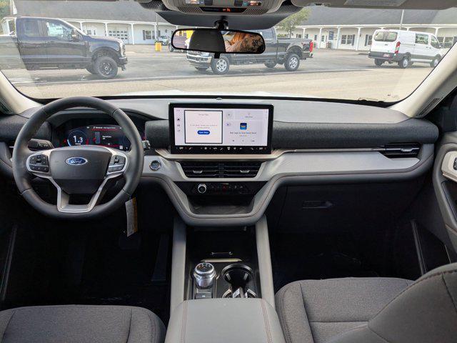 new 2025 Ford Explorer car, priced at $40,512