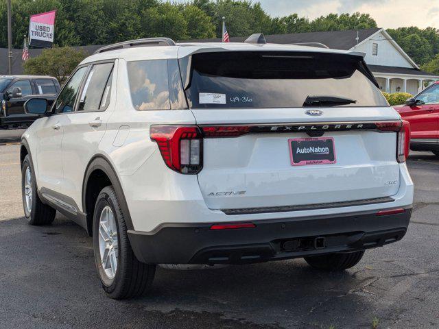 new 2025 Ford Explorer car, priced at $40,512