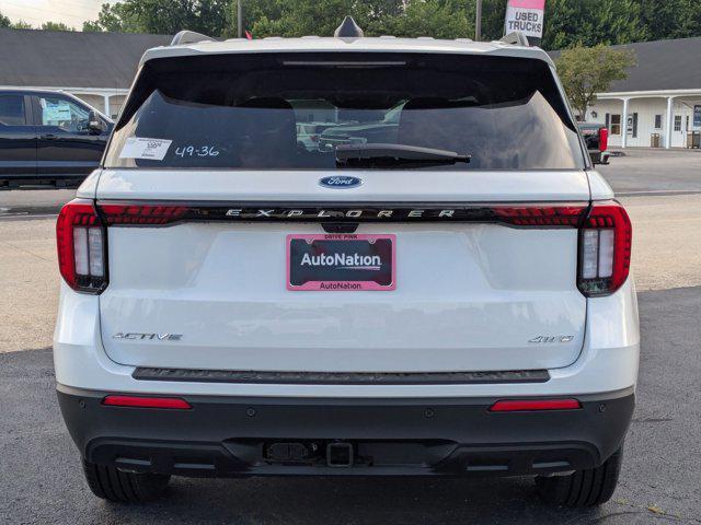 new 2025 Ford Explorer car, priced at $40,512