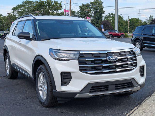 new 2025 Ford Explorer car, priced at $40,512