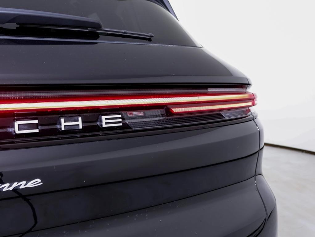 used 2024 Porsche Cayenne car, priced at $87,900