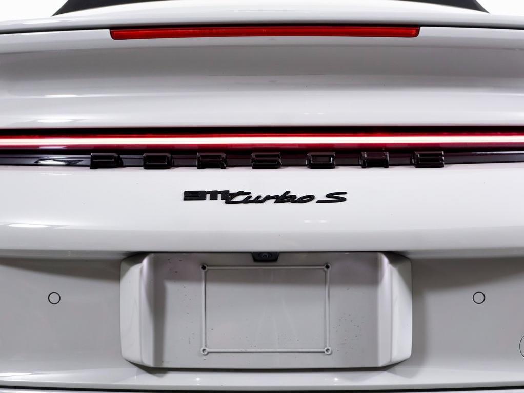 new 2025 Porsche 911 car, priced at $325,000