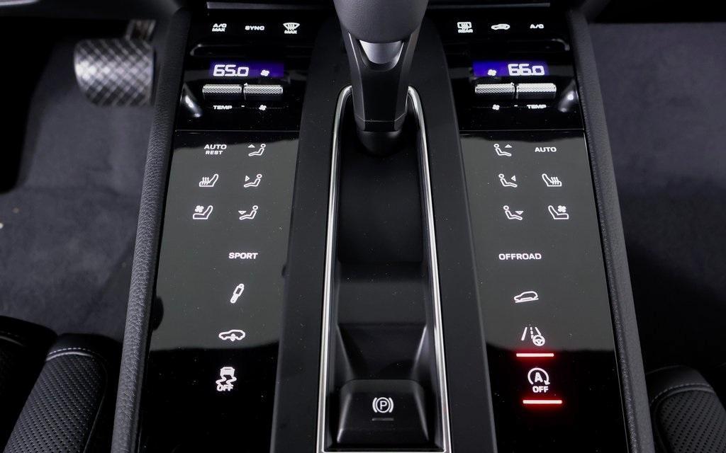 new 2025 Porsche Macan car, priced at $81,085