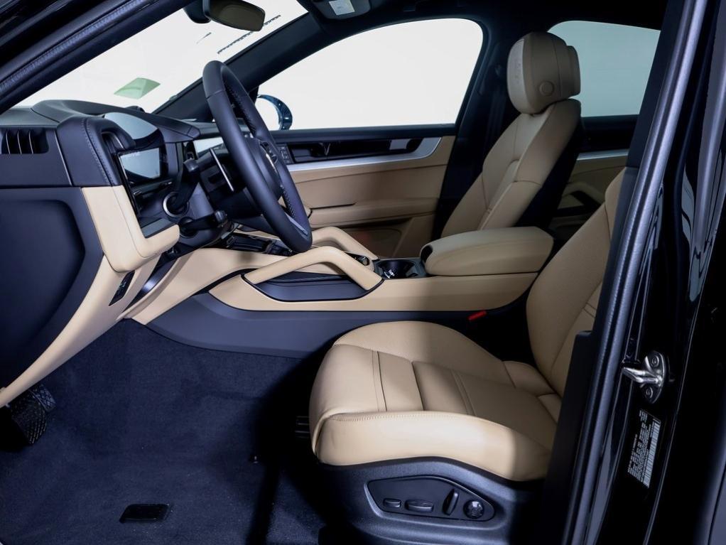 new 2025 Porsche Cayenne car, priced at $123,545