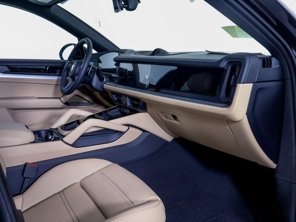 new 2025 Porsche Cayenne car, priced at $123,545