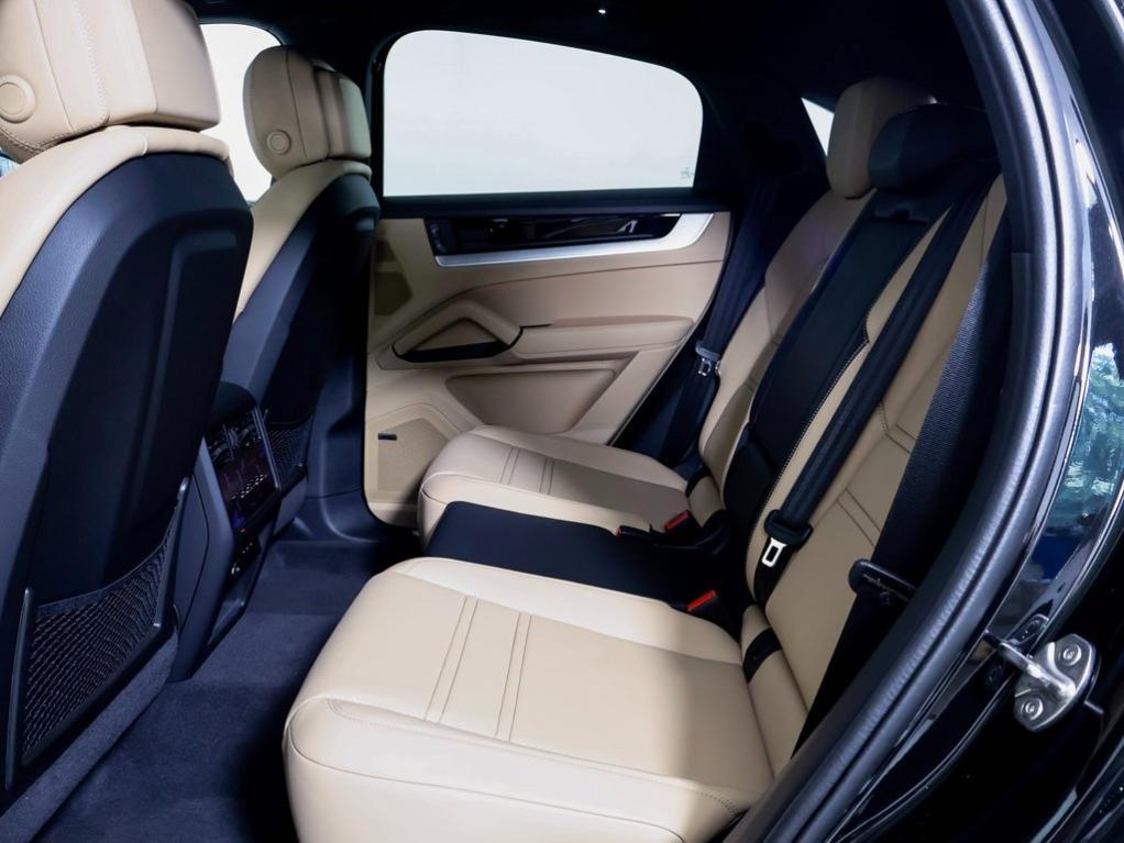 new 2025 Porsche Cayenne car, priced at $123,545