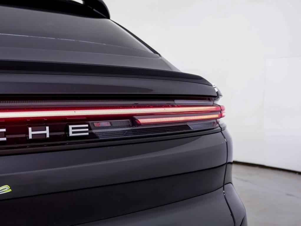 new 2025 Porsche Cayenne car, priced at $123,545