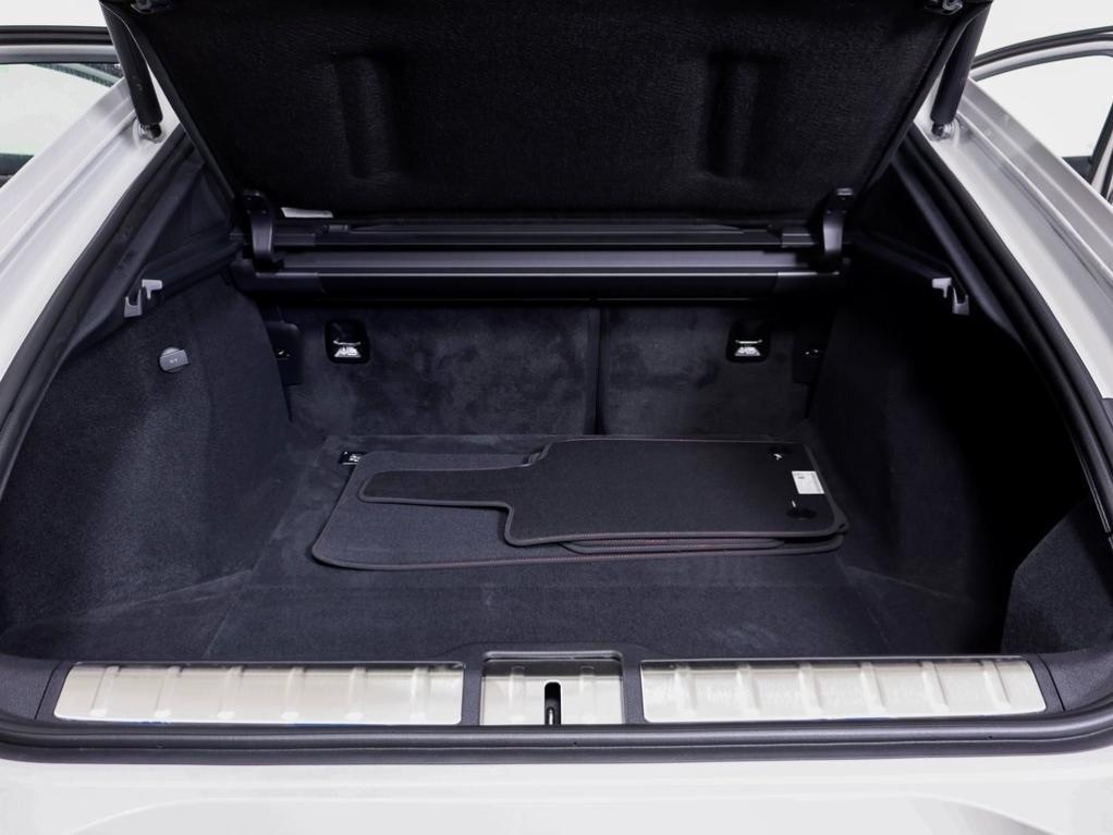 new 2026 Porsche Panamera car, priced at $199,660