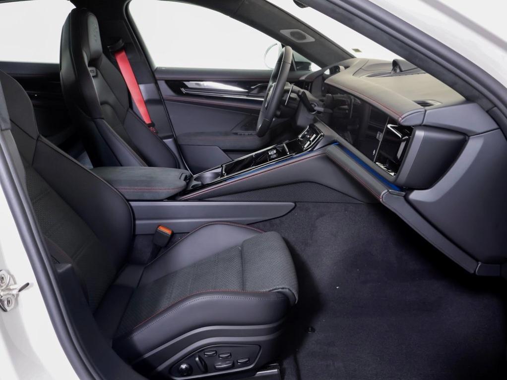 new 2026 Porsche Panamera car, priced at $199,660