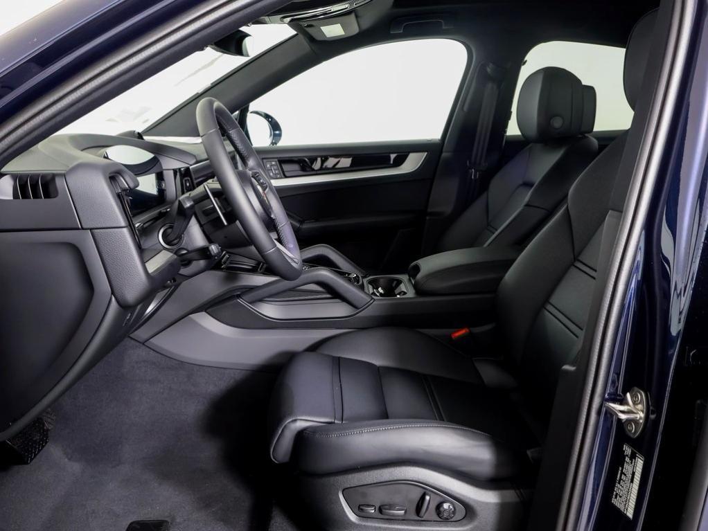 new 2025 Porsche Cayenne car, priced at $107,255