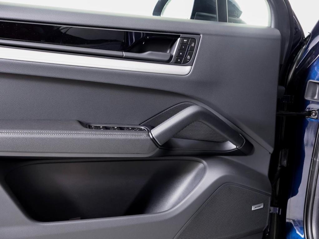 new 2025 Porsche Cayenne car, priced at $107,255