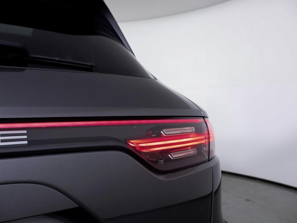 used 2021 Porsche Cayenne car, priced at $50,900