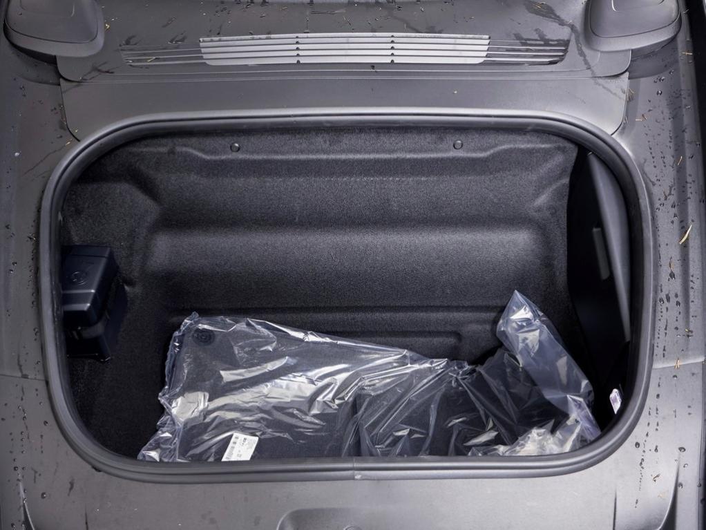 new 2026 Porsche 911 car, priced at $199,200