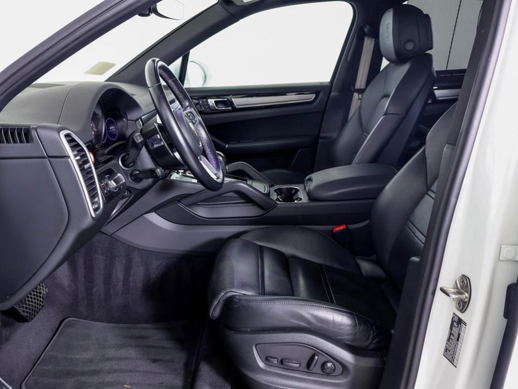 used 2023 Porsche Cayenne car, priced at $69,900