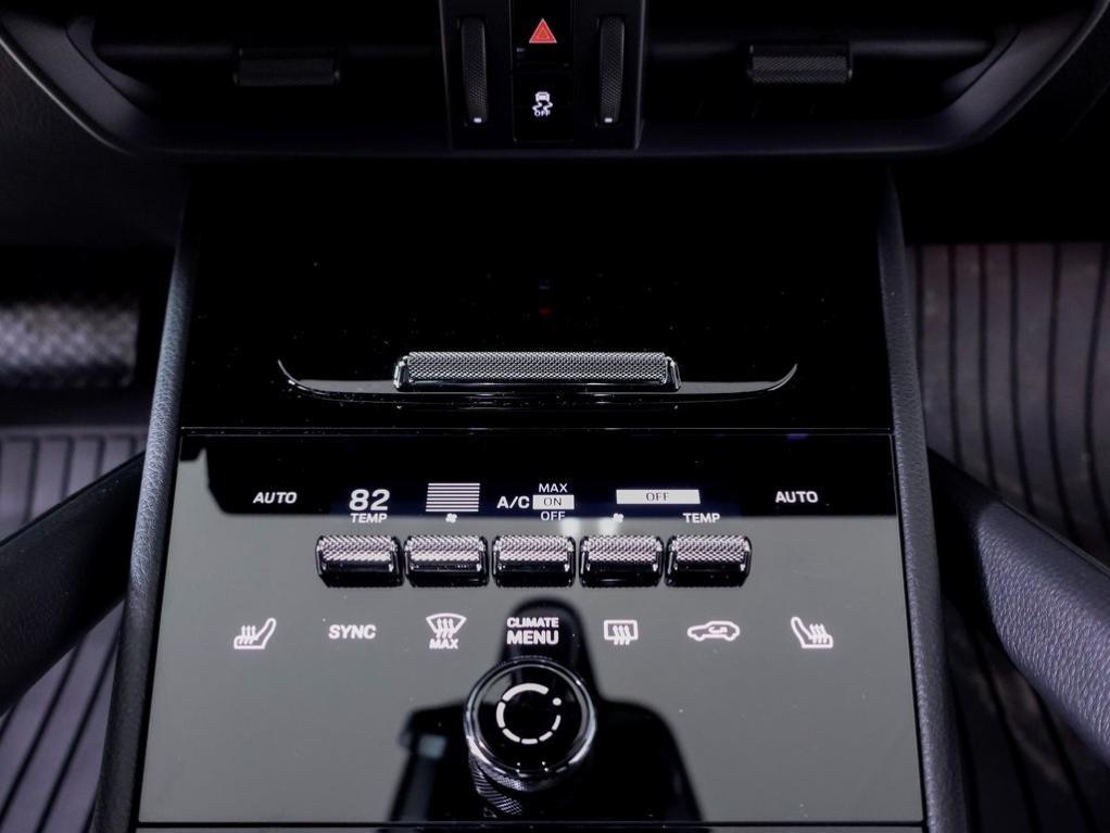new 2025 Porsche Cayenne car, priced at $99,585