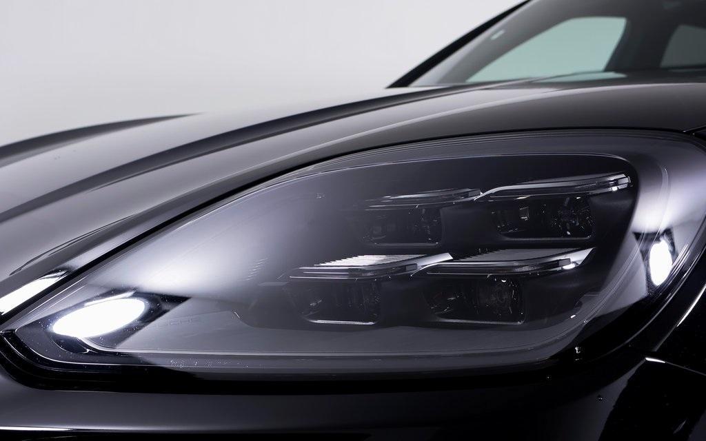 used 2025 Porsche Cayenne car, priced at $83,900