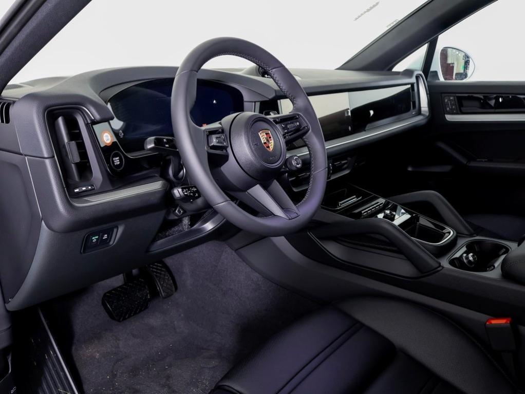 new 2025 Porsche Cayenne car, priced at $102,525