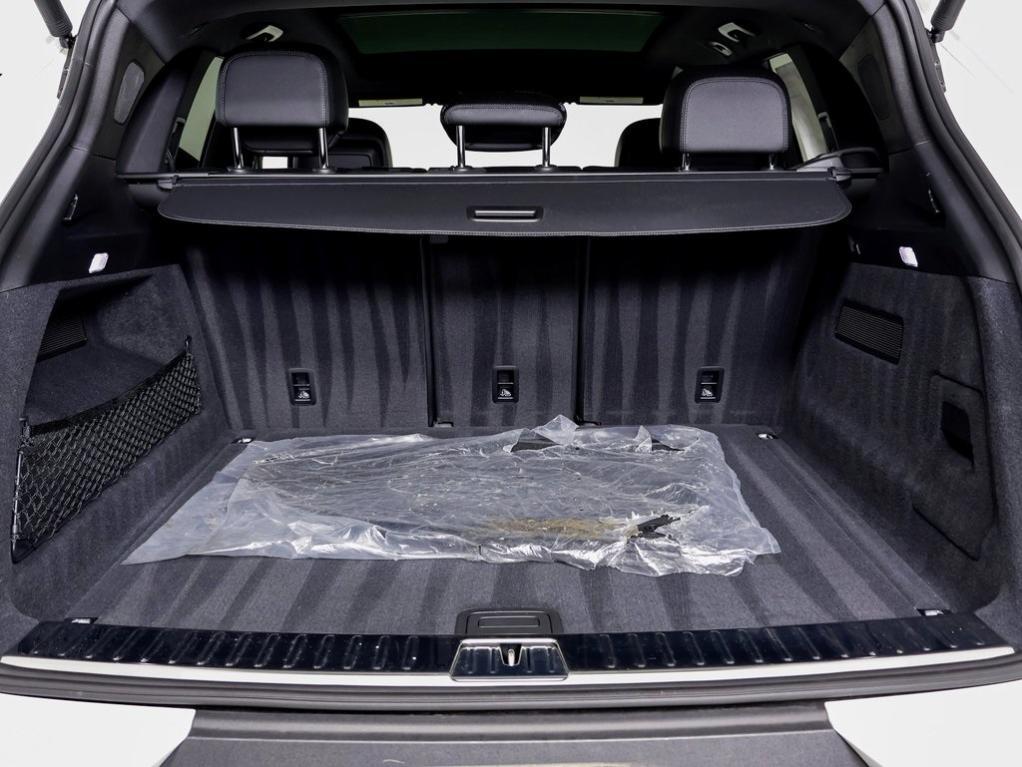 used 2024 Porsche Cayenne car, priced at $77,500