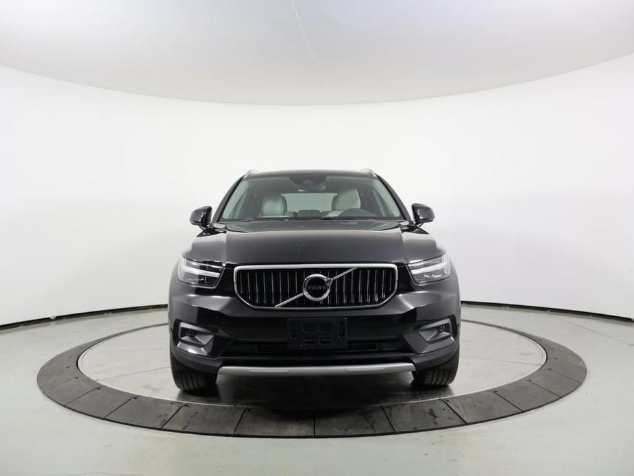 used 2020 Volvo XC40 car, priced at $26,900