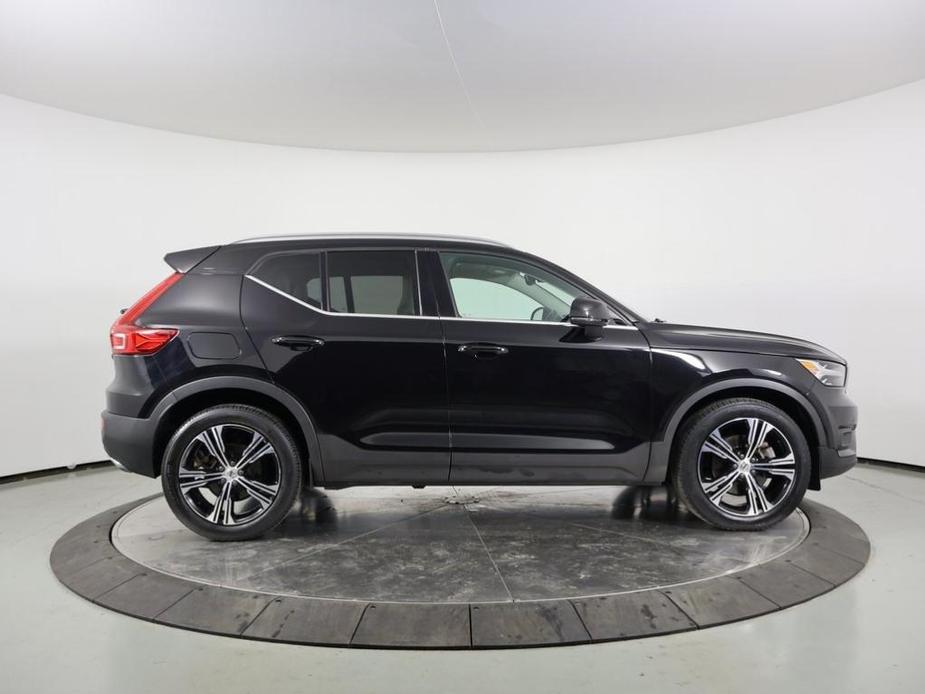 used 2020 Volvo XC40 car, priced at $26,900