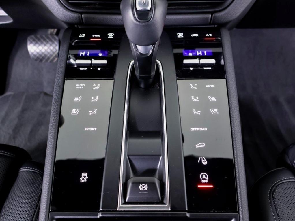 used 2025 Porsche Macan car, priced at $57,900