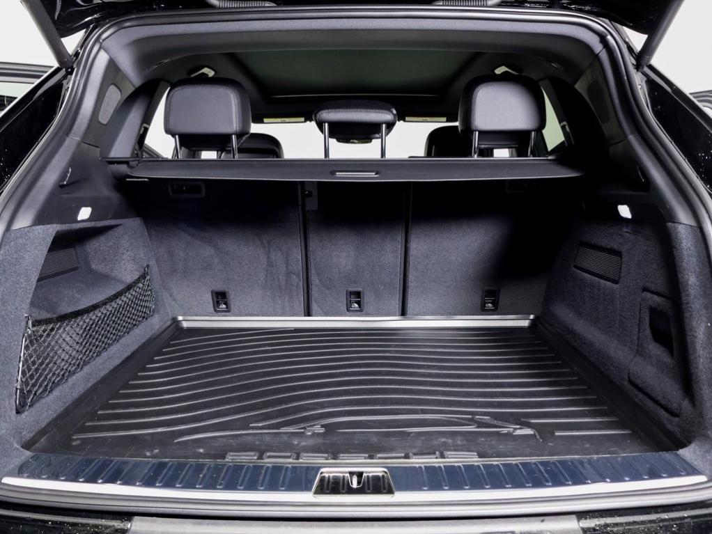 used 2024 Porsche Cayenne car, priced at $79,900