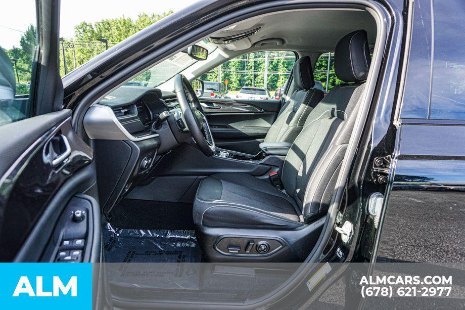 used 2022 Jeep Grand Cherokee car, priced at $29,920