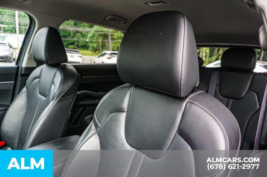 used 2024 Kia Sorento car, priced at $28,420