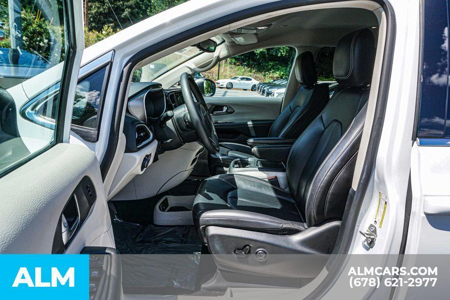 used 2023 Chrysler Pacifica car, priced at $20,220