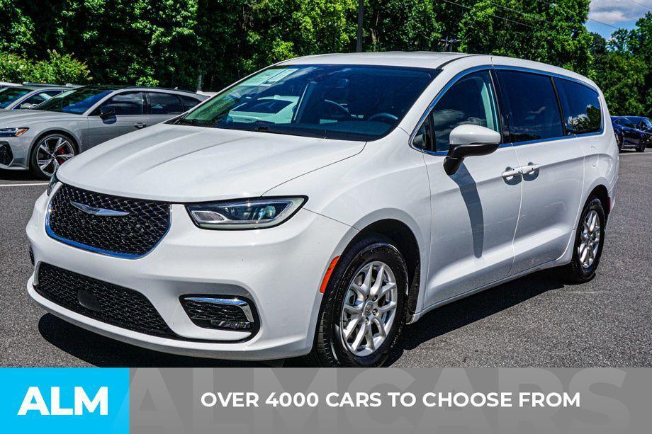 used 2023 Chrysler Pacifica car, priced at $20,220