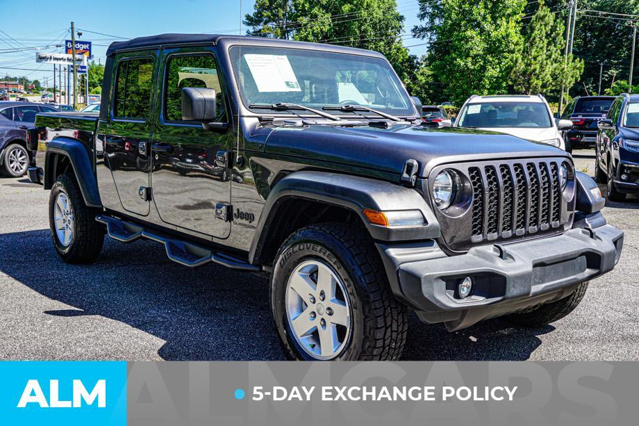 used 2021 Jeep Gladiator car, priced at $30,920