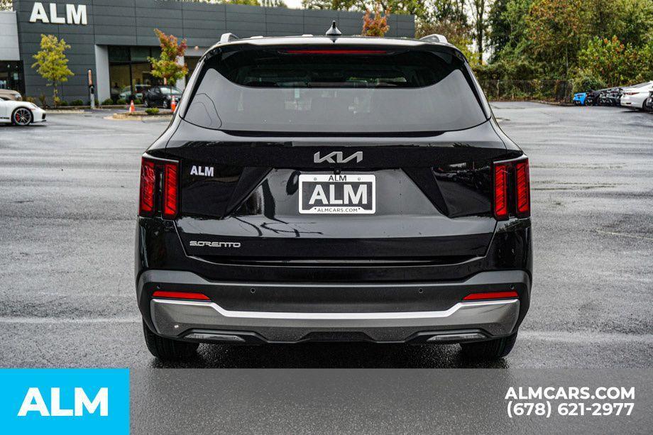 used 2024 Kia Sorento car, priced at $25,920