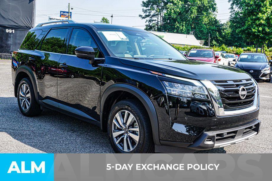 used 2024 Nissan Pathfinder car, priced at $35,420