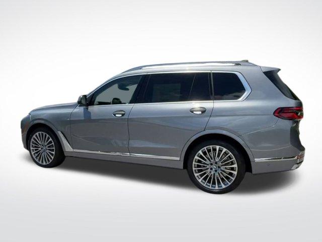 new 2025 BMW X7 car, priced at $91,370