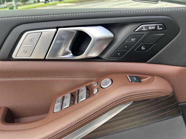 new 2026 BMW X7 car, priced at $93,615