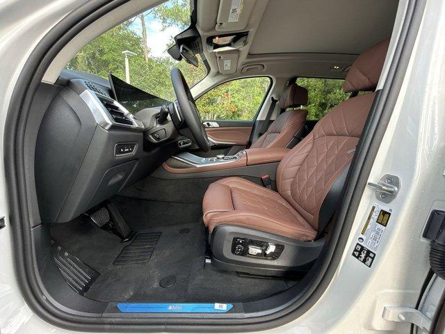 new 2026 BMW X7 car, priced at $93,615