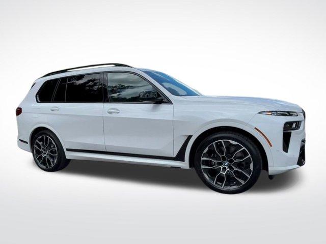 new 2025 BMW X7 car, priced at $116,520