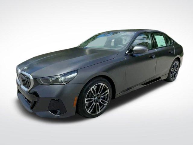new 2024 BMW 540 car, priced at $81,945