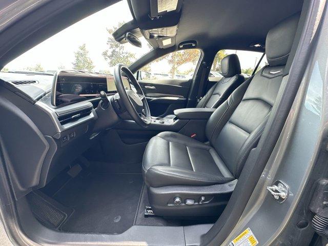 used 2025 Cadillac XT4 car, priced at $38,000