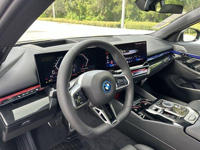 new 2026 BMW 550e car