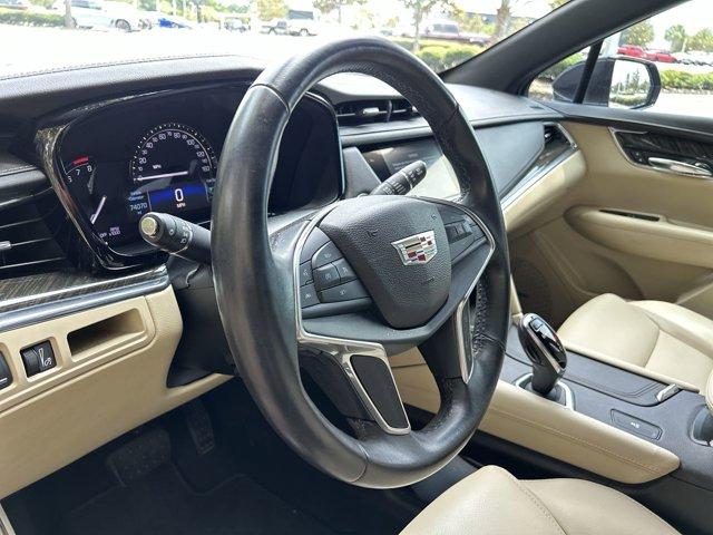 used 2017 Cadillac XT5 car