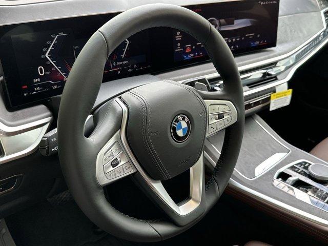 new 2025 BMW X7 car, priced at $93,920