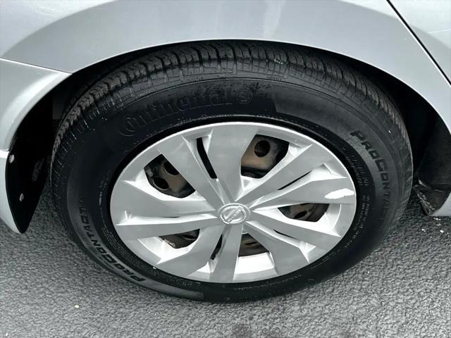 used 2020 Nissan Versa car