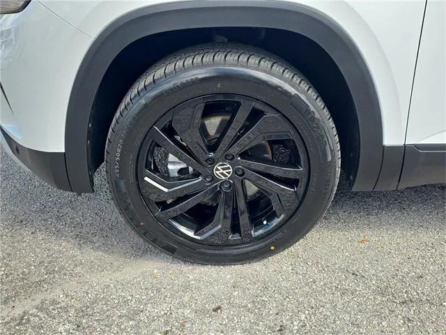 used 2022 Volkswagen Atlas car, priced at $23,499