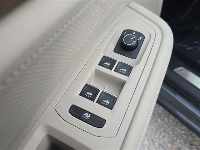 new 2026 Volkswagen Atlas car, priced at $46,555