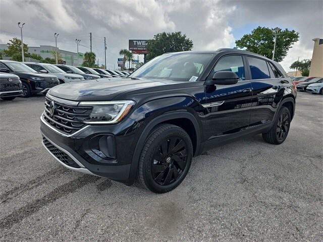 new 2026 Volkswagen Atlas Cross Sport car, priced at $45,286