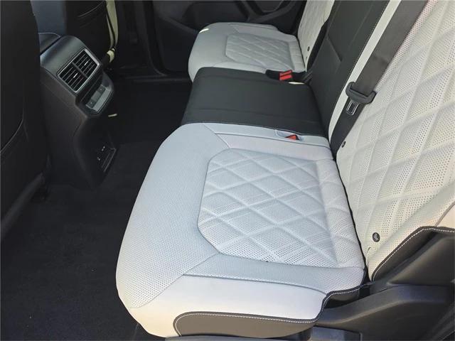 new 2026 Volkswagen Atlas Cross Sport car, priced at $55,346