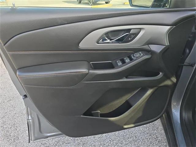 used 2020 Chevrolet Traverse car, priced at $19,295